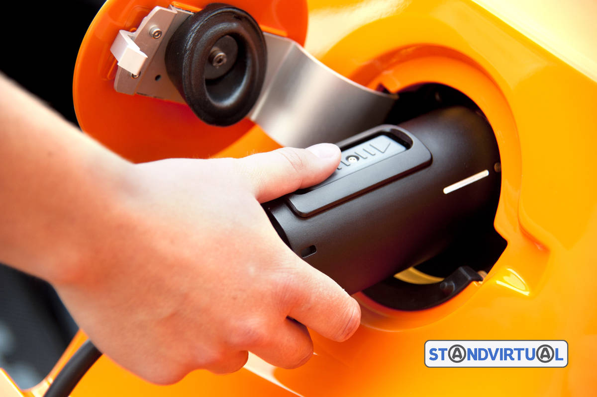 4 carros elétricos novos menos 40 mil euros