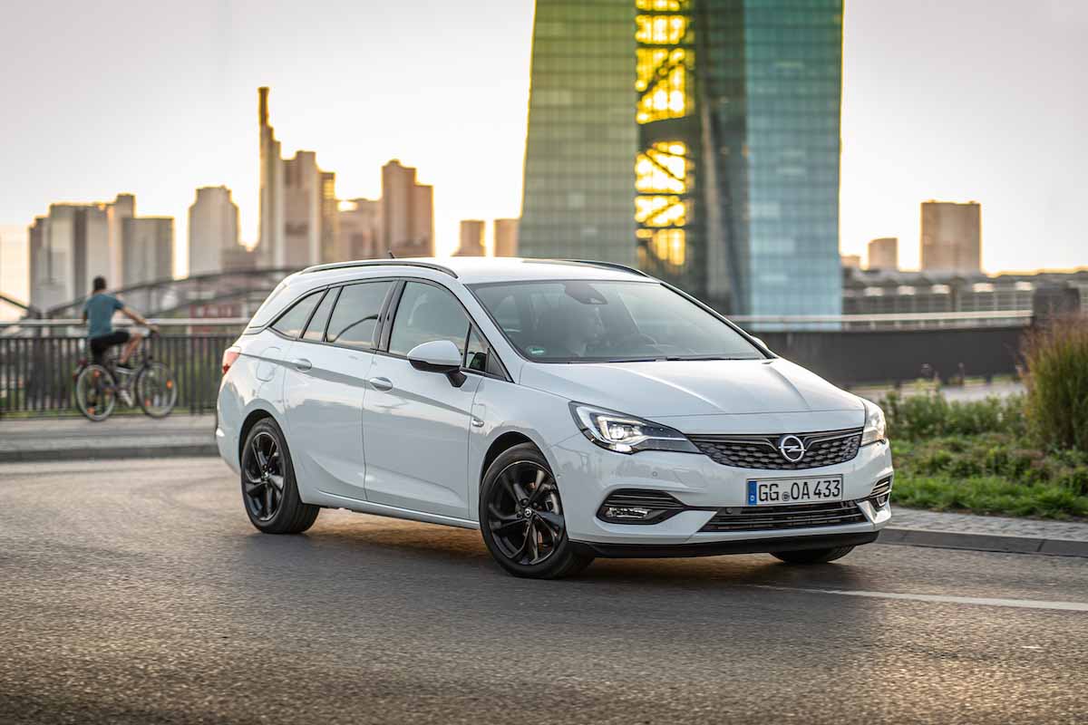 Opel Astra Sports Tourer carros familiares