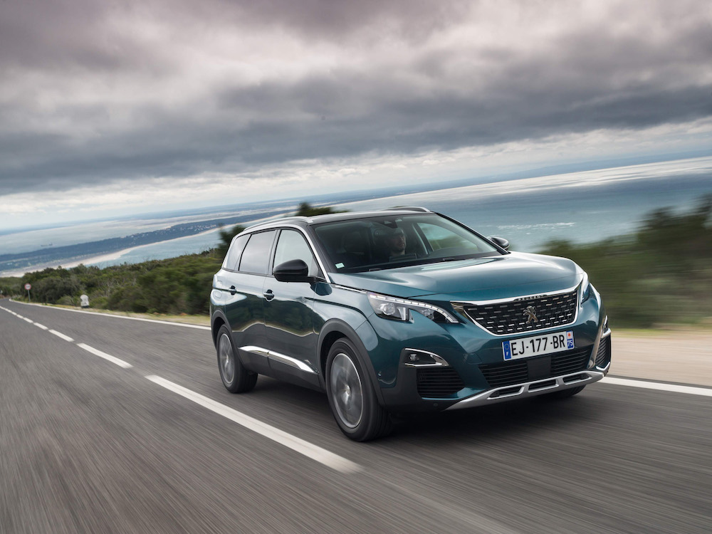 Peugeot 5008 novo híbrido