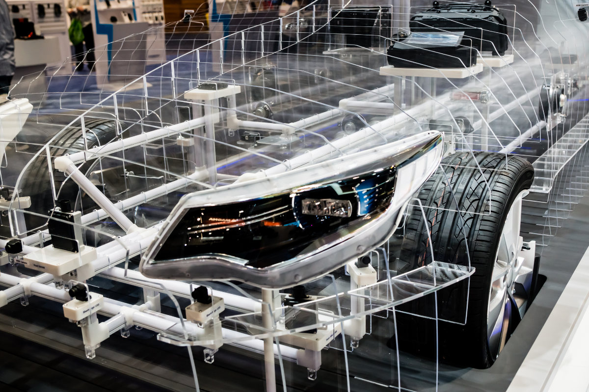 Mercedes-Benz e BMW desistem do CES 2022
