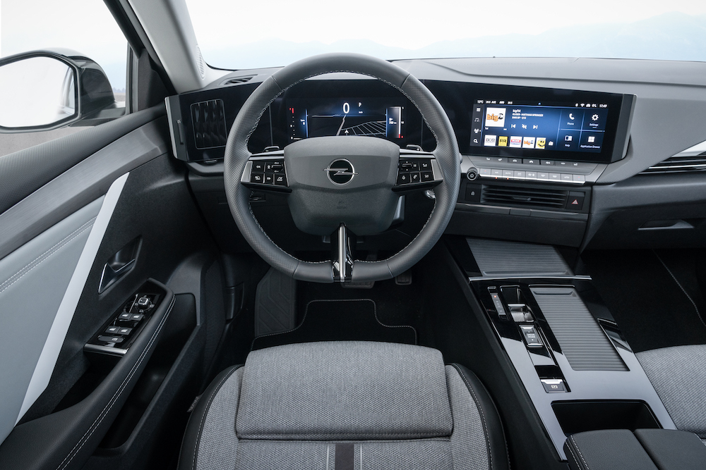 opel astra sports tourer interior