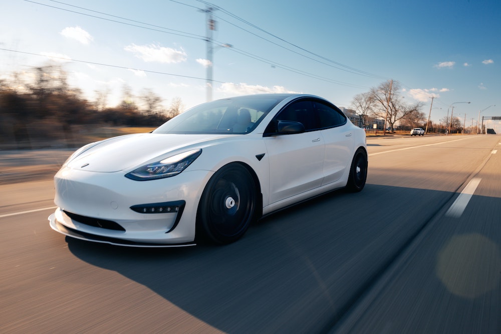 Tesla prepara modificação do Model 3 com projeto “Highland”