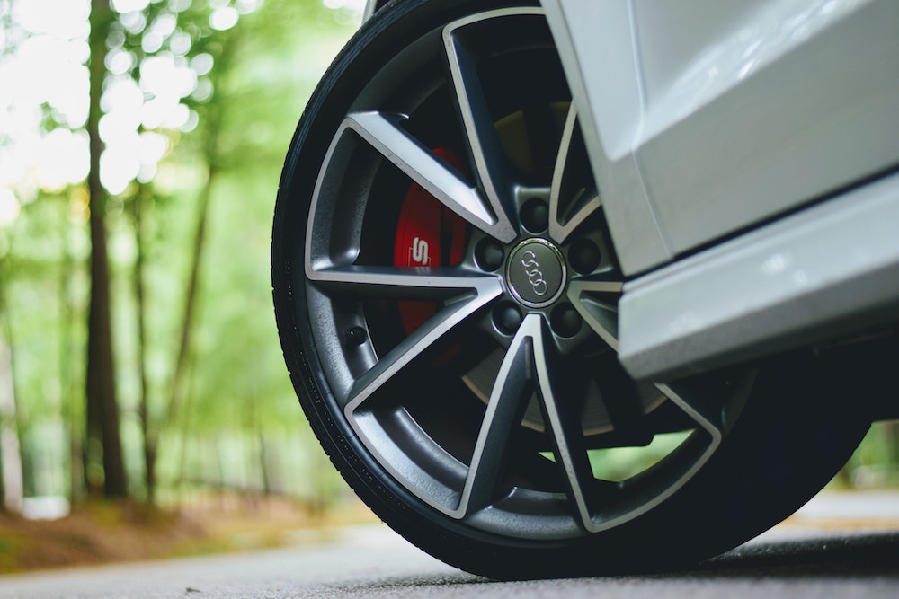 Carros elétricos como funciona a travagem regenerativa