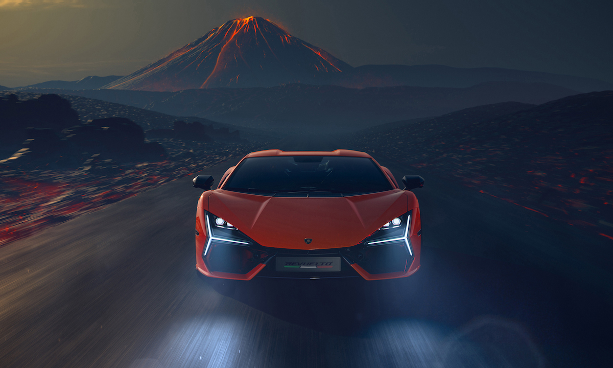 Lamborghini Revuelto frente