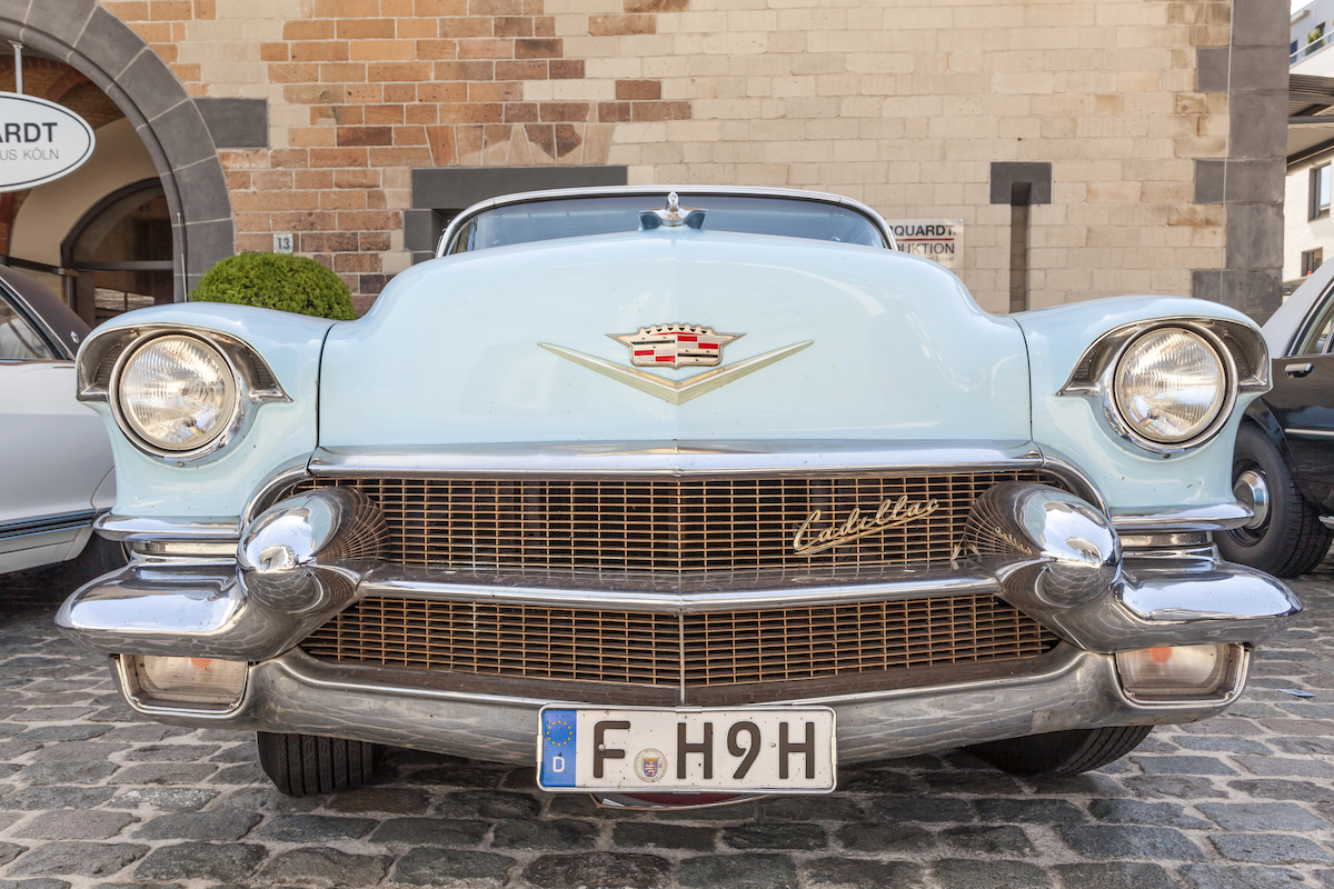 Cadillac Eldorado frente