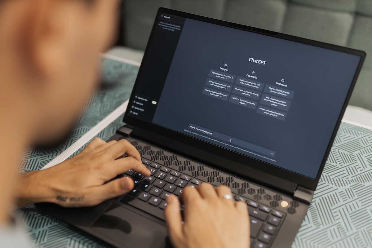 O que é o ChatGPT e como pode ele ajudar o mercado automóvel