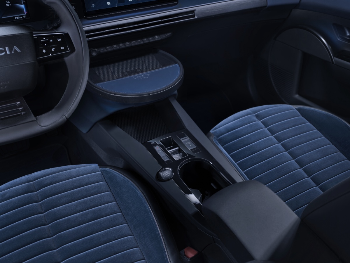 Novo Lancia Ypsilon habitáculo