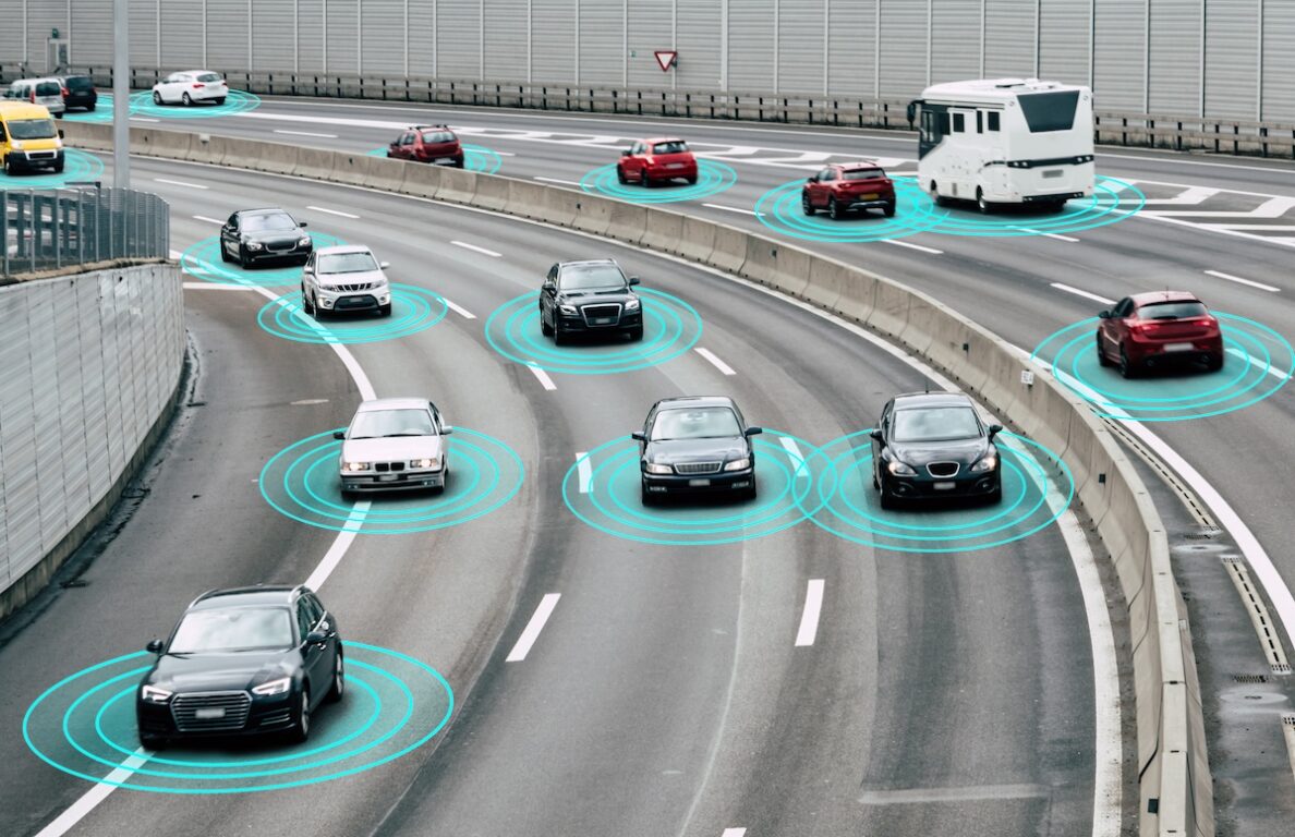 5 tecnologias automóveis IA conetividade