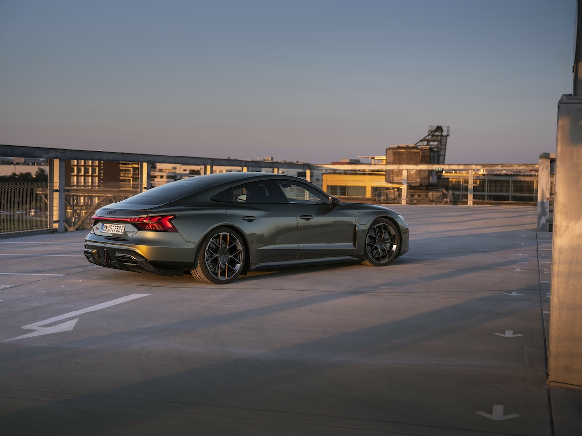 Audi RS e-tron GT Performance lateral