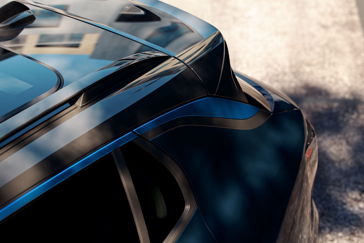 Lynk & Co 01 spoiler