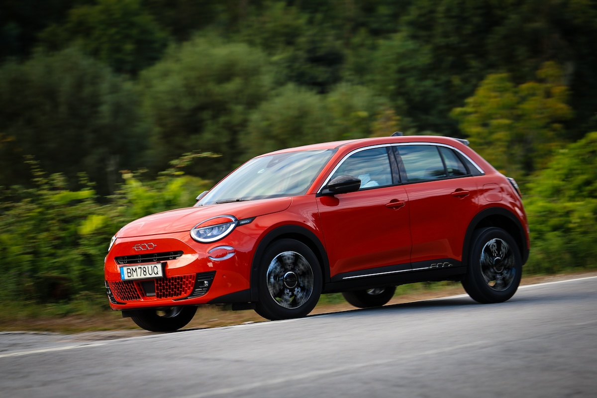 Novo Fiat 600 Hybrid lateral