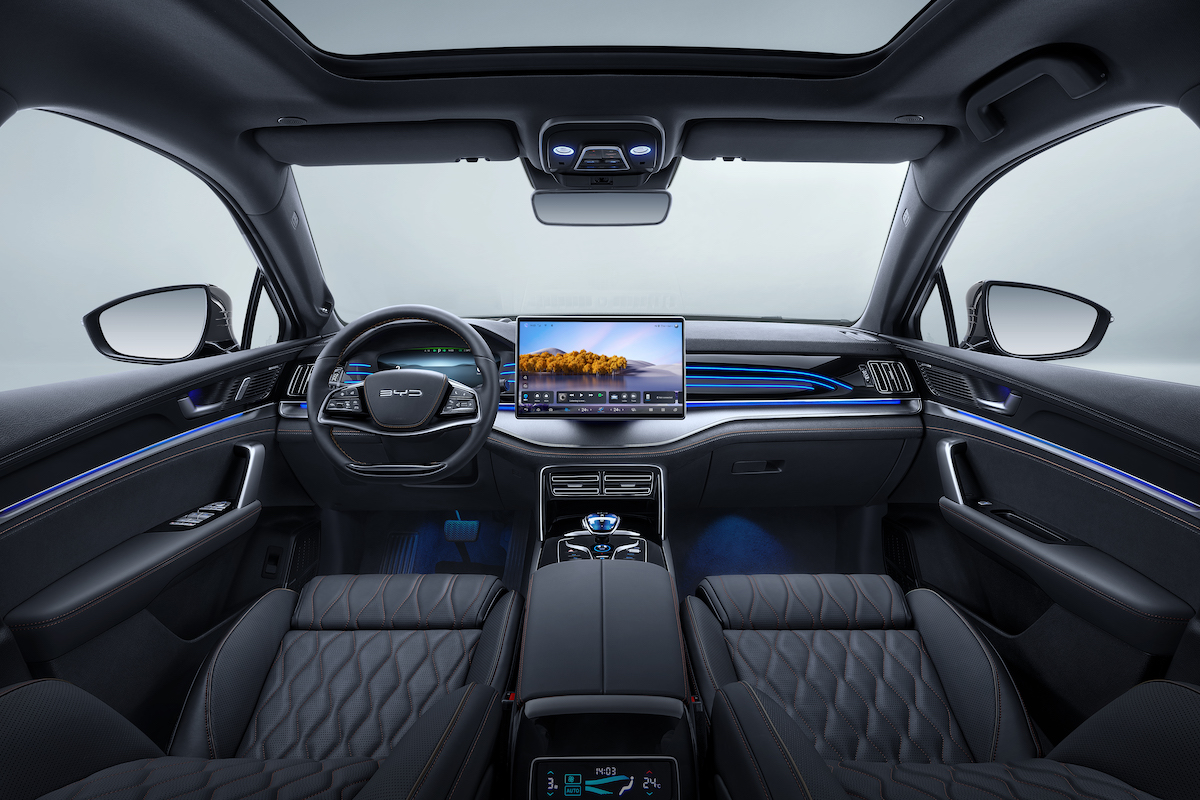 BYD TANG interior