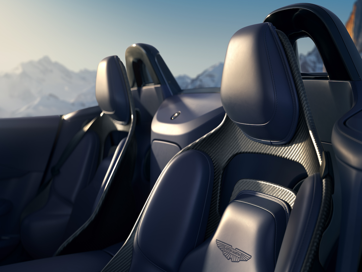 Aston Martin Vantage Roadster personalizacao