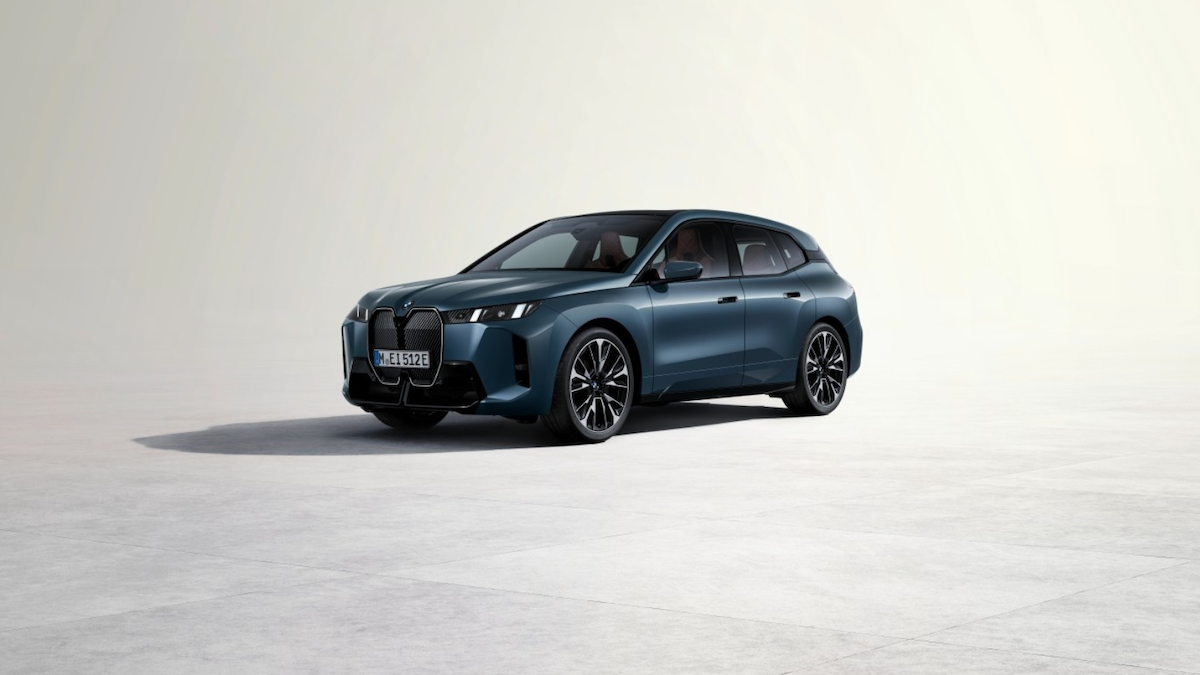 BMW iX xDrive60 versao