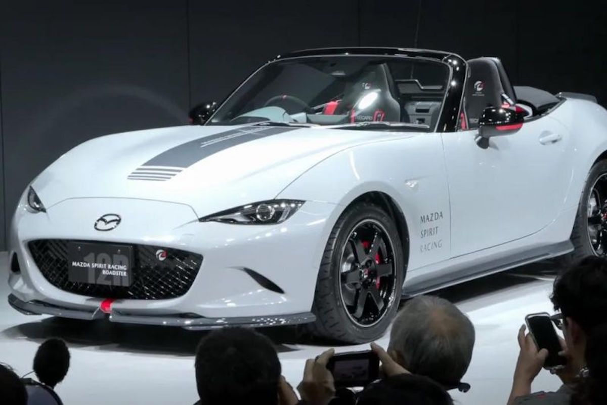 Spirit Racing Roadster 12R producao