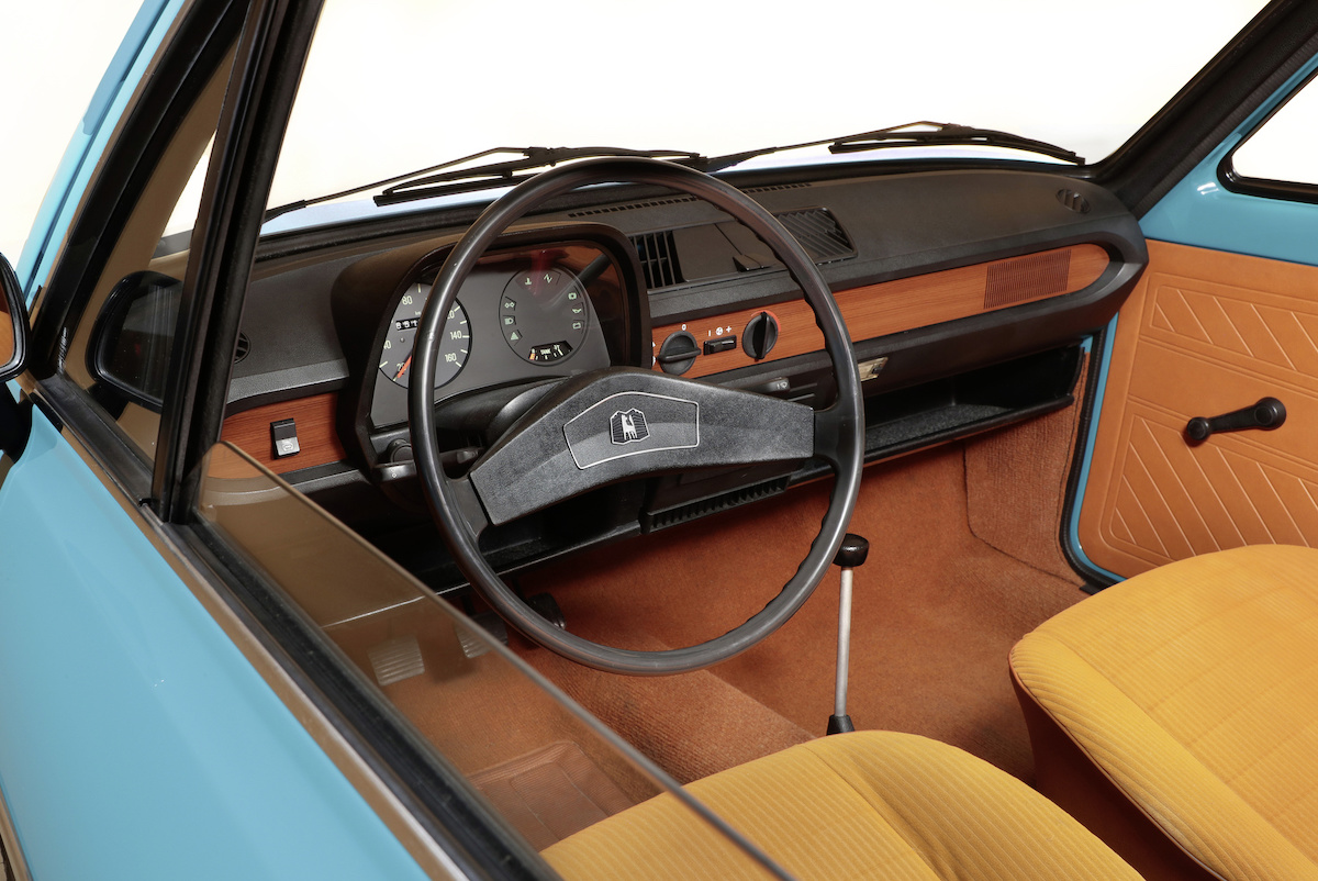 Volkswagen Polo interior