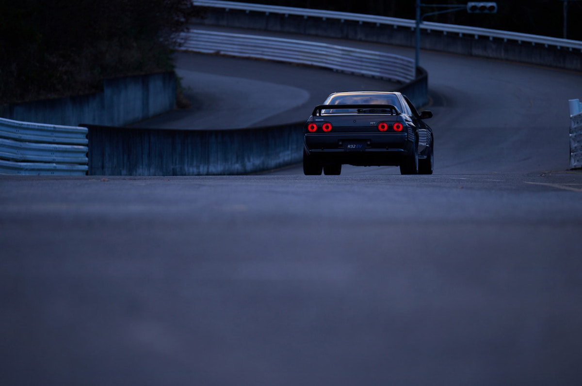 Nissan R32 condução