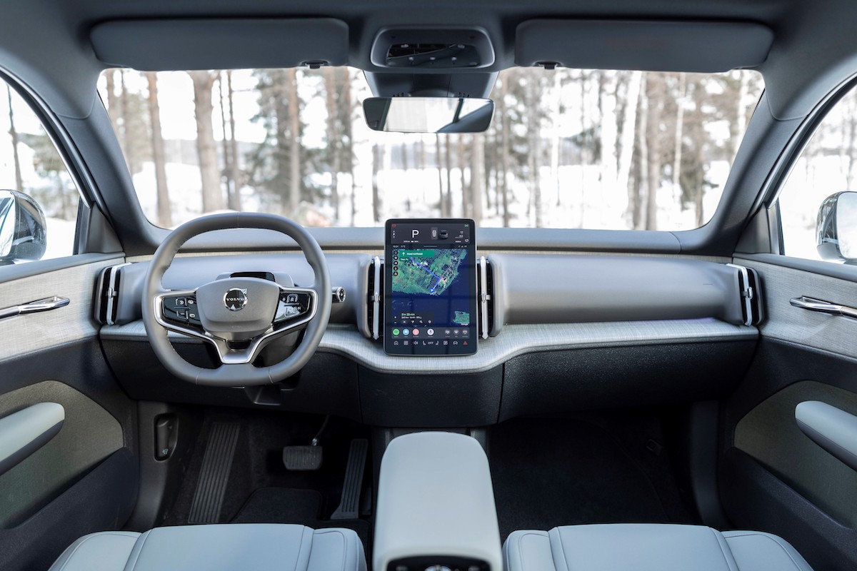 Volvo EX30 Cross Country interior