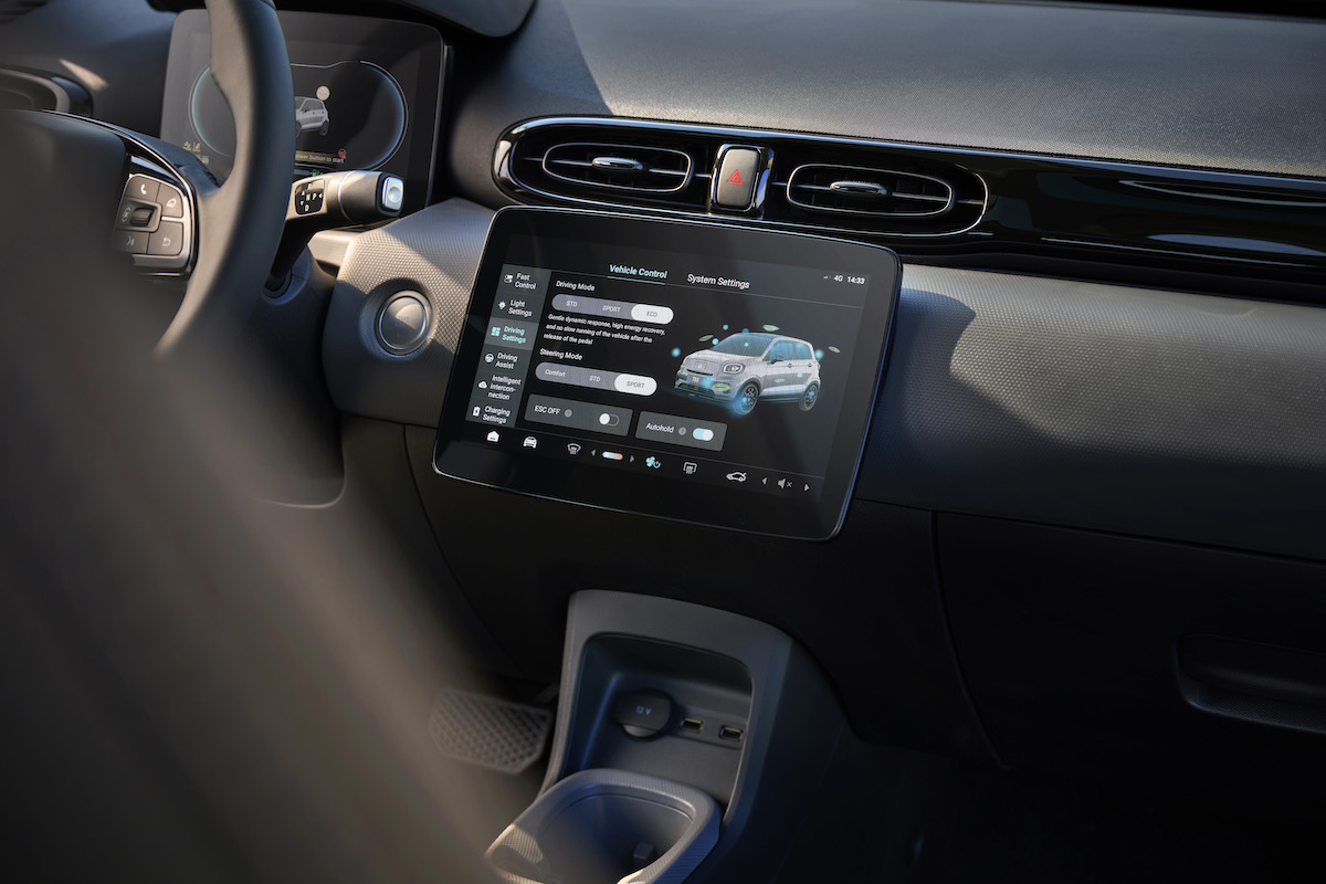 Leapmotor T03 interior tecnologia