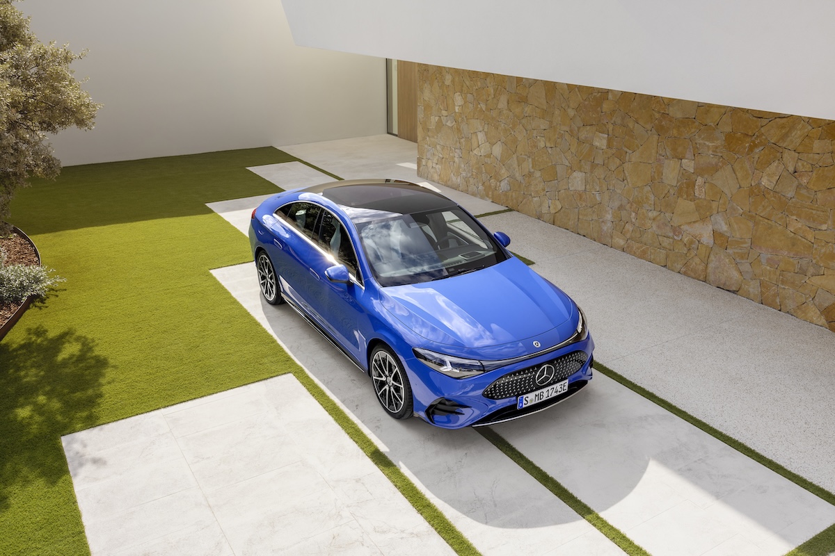 Novo Mercedes CLA azul