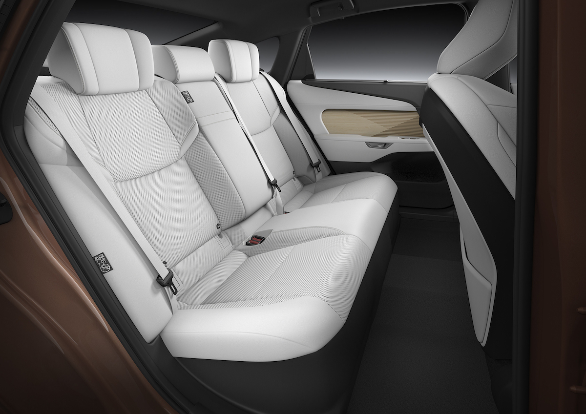 Lexus ES interior traseiro