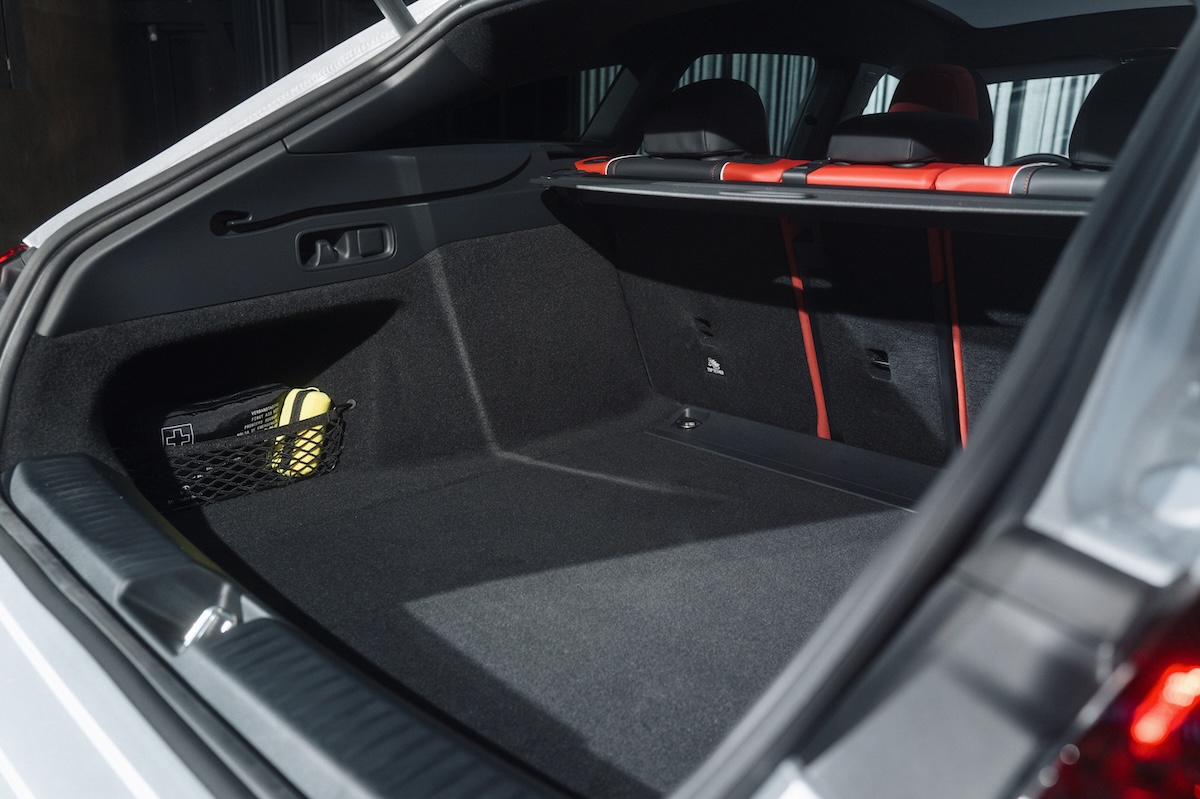 Novo Mercedes CLA Shooting Break bagageira