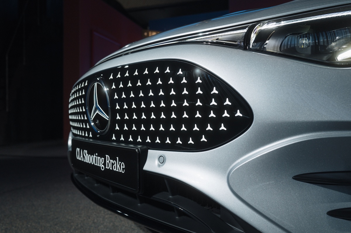 Novo Mercedes CLA Shooting Break grelha frontal