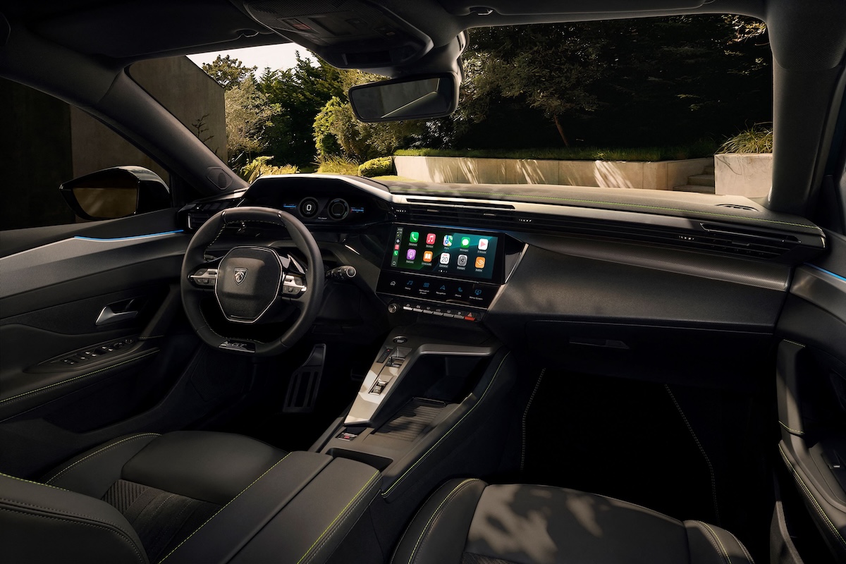 Novo PEUGEOT E308 interior