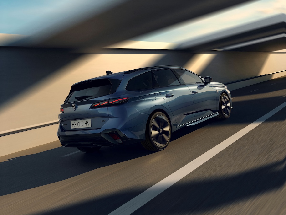 Novo PEUGEOT E308 lateral