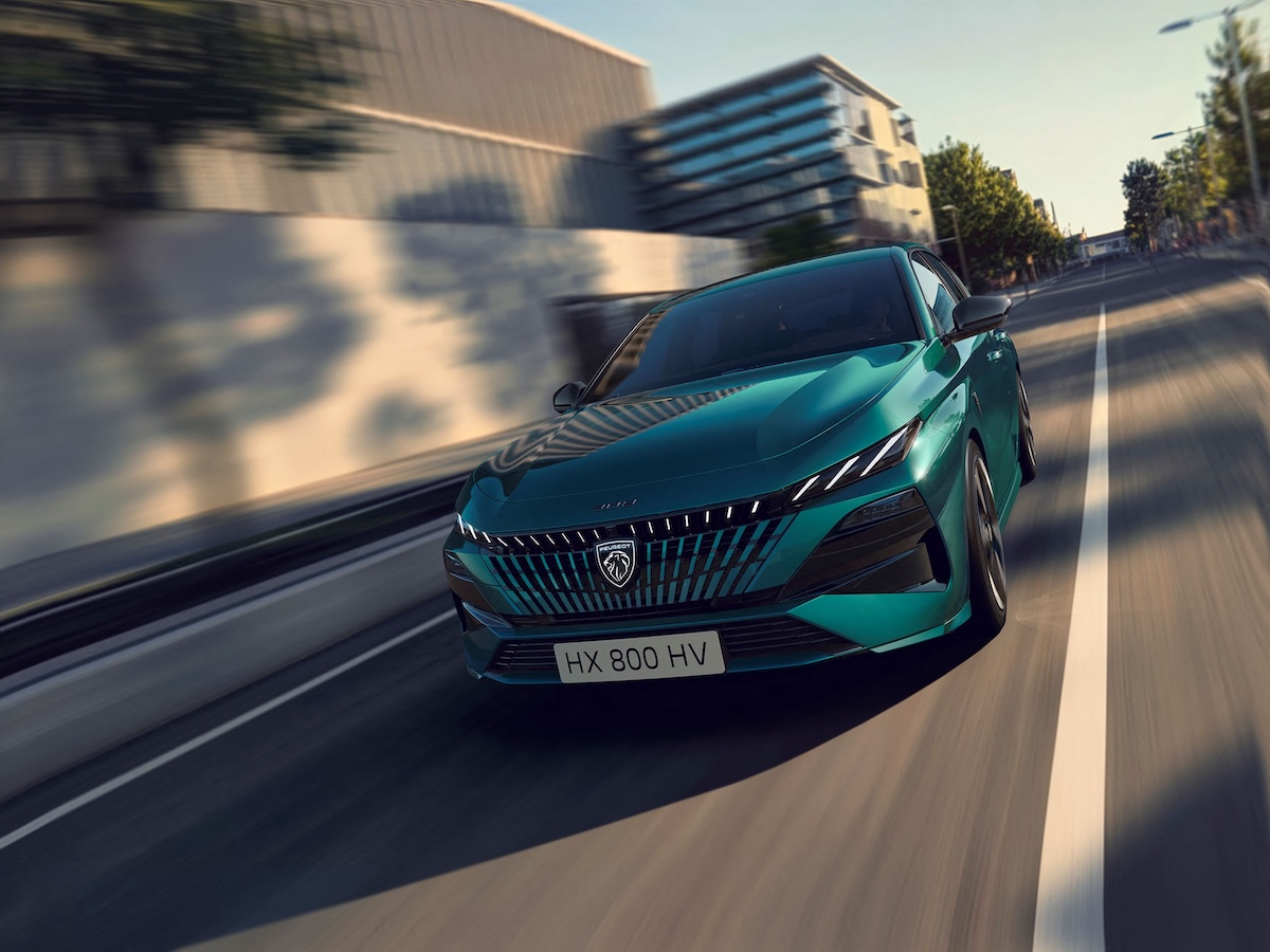 Novo PEUGEOT E308 verde