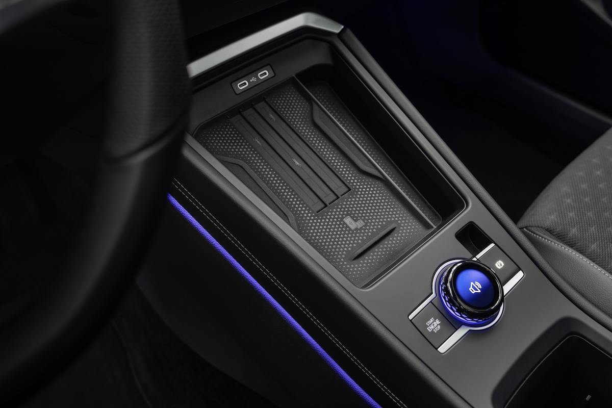 Novo Volkswagen T-Roc carregamento induc?a?o