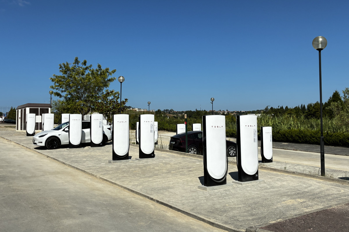 Tesla rede de carregamento rápido Portugal