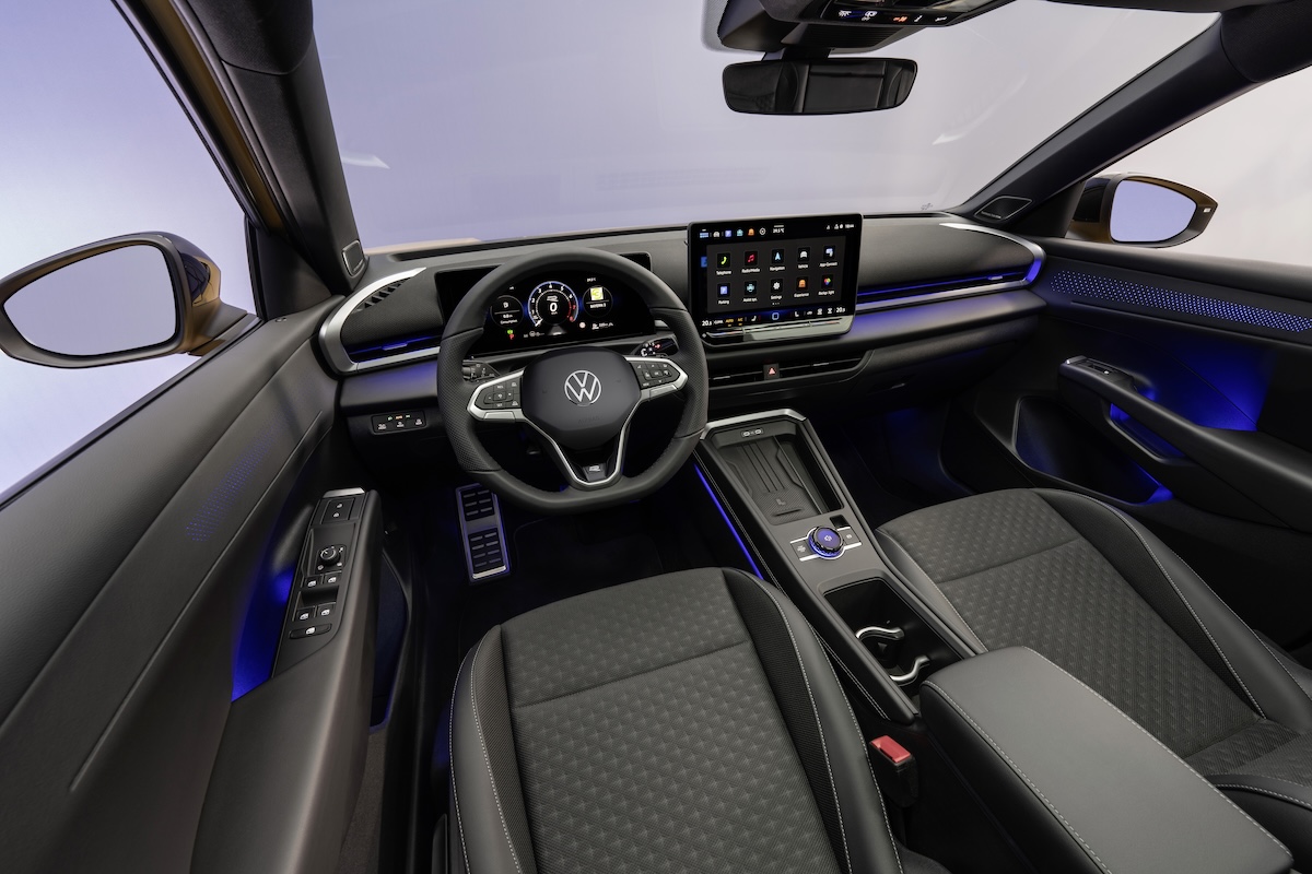 Volkswagen T-Roc interior