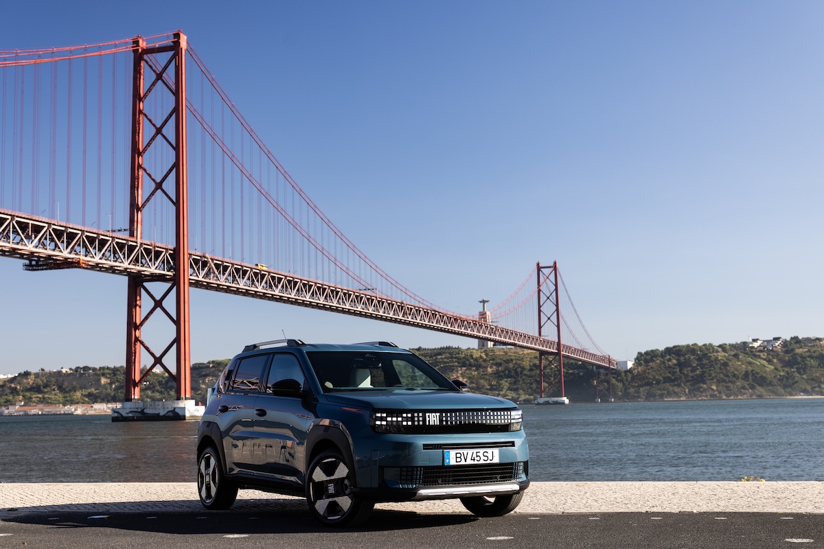 Novo Fiat Grande Panda Hybrid Standvirtual