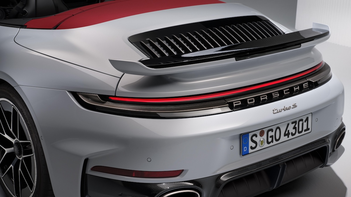 Novo Porsche 911 Turbo S airelon traseiro