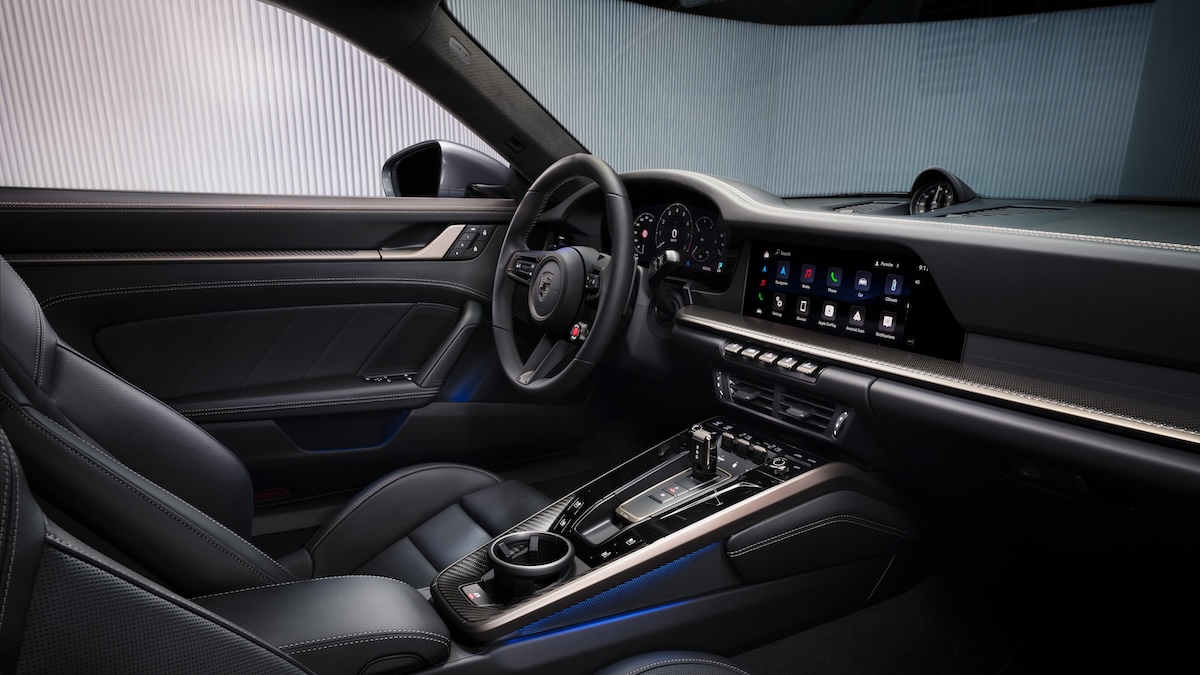Novo Porsche 911 Turbo S interior