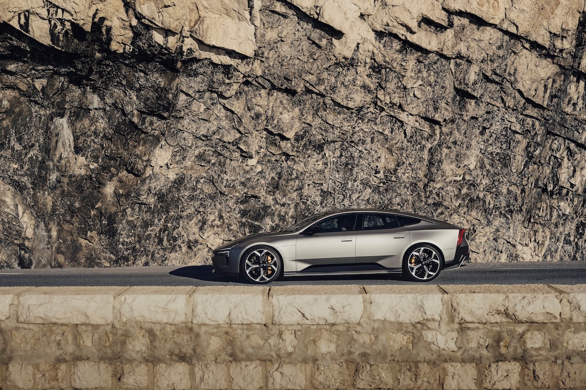 Novo polestar 5 estrada lateral