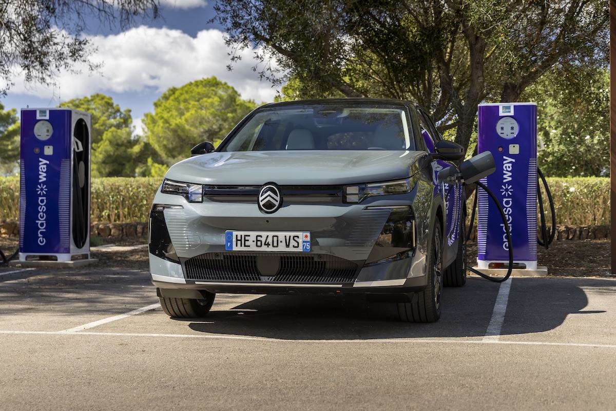 Citroen-C5-Aircross-BEV-carregamento