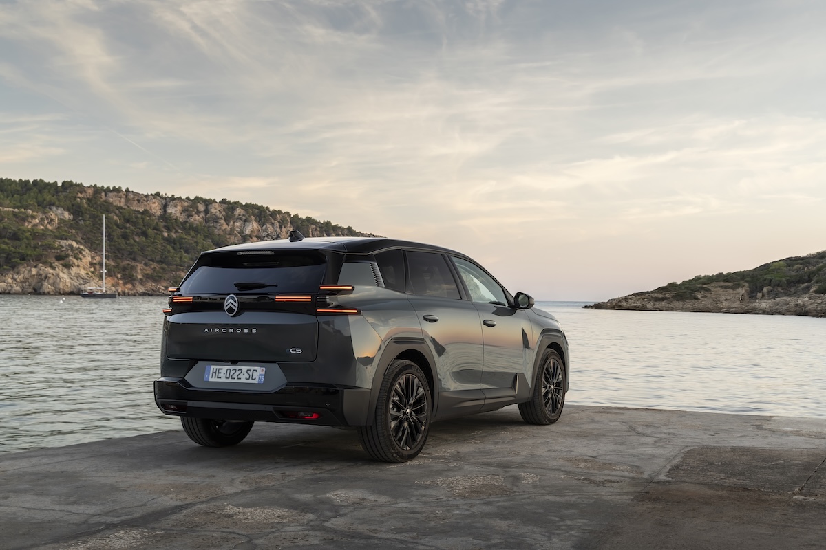 Citroen-C5-Aircross-BEV-traseira