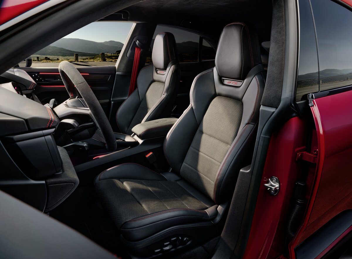 Porsche Macan GTS elétrico interior