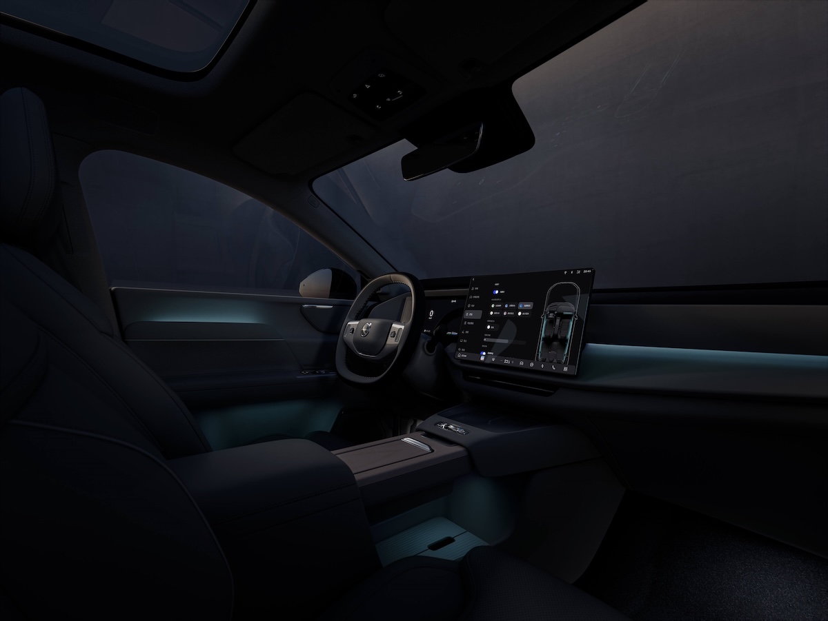 Volvo XC90 Black Edition interior