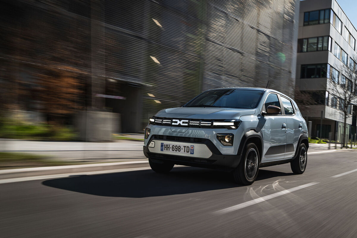 Dacia Spring 70 e 100 ganham mais potência para utilização urbana e periurbana