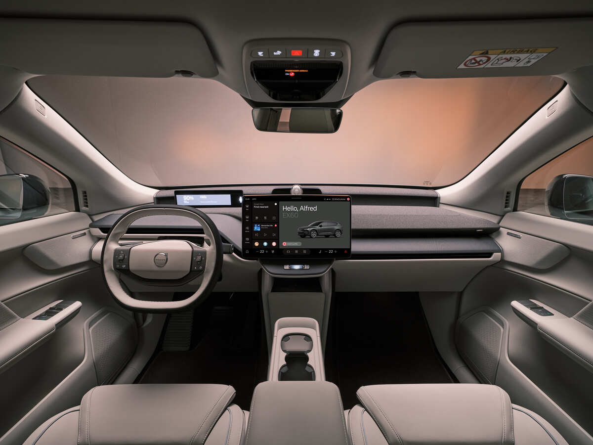 Habitáculo do Volvo EX60 aposta em minimalismo escandinavo e tecnologia avançada