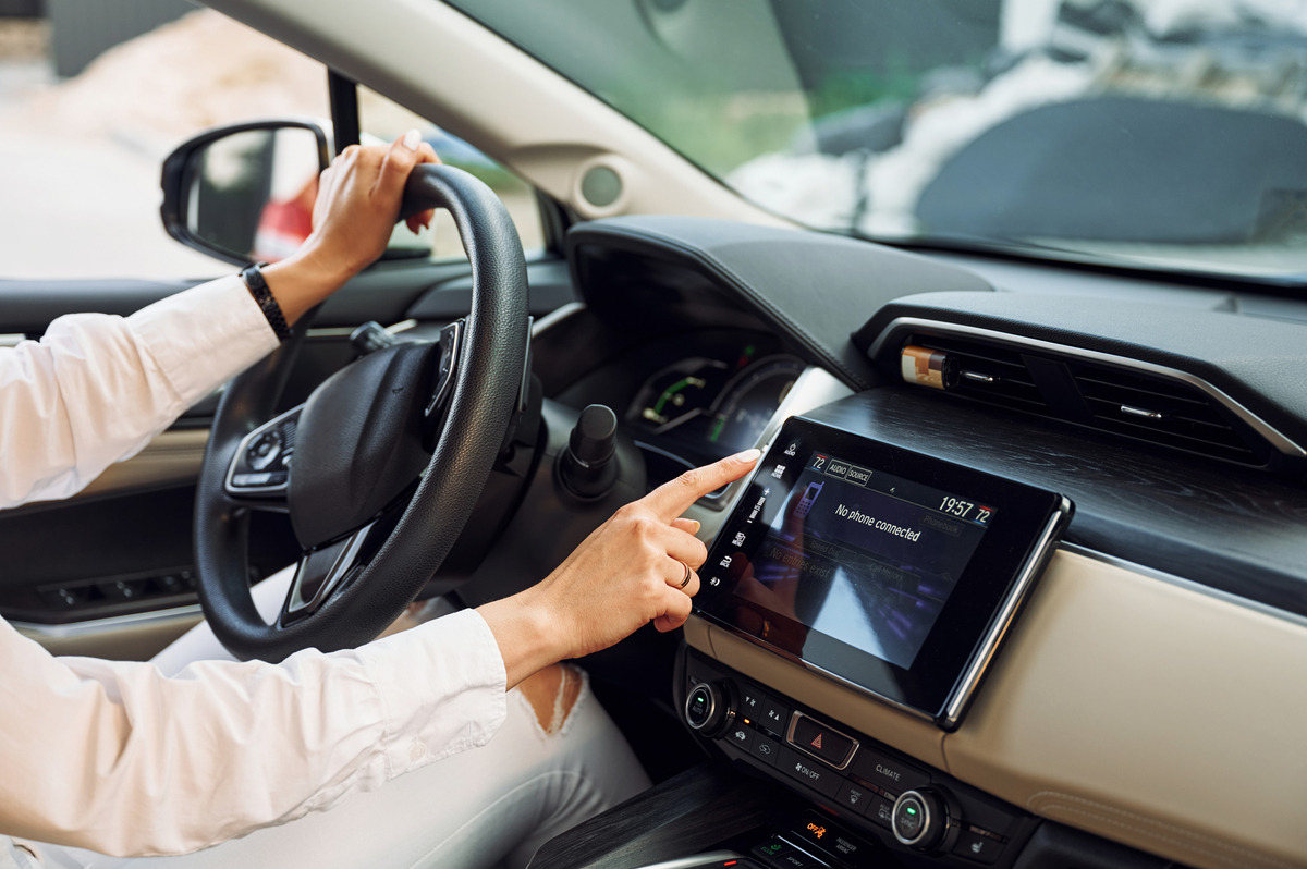 apagar dados multimédia carro