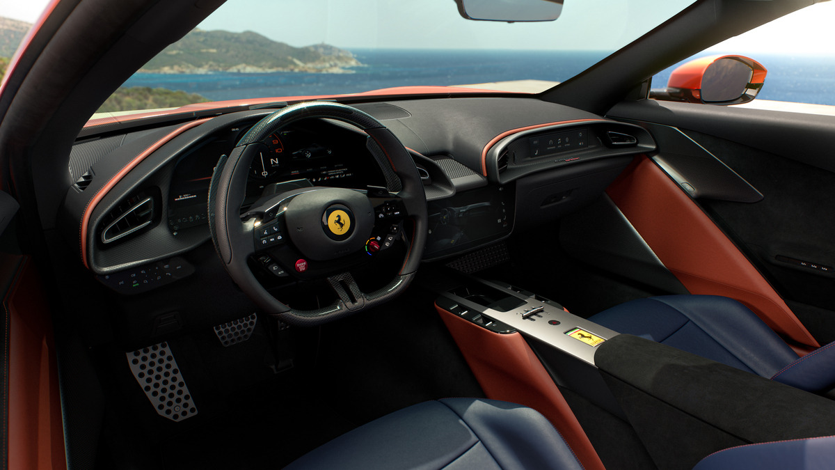 interior do Ferrari Amalfi Spider