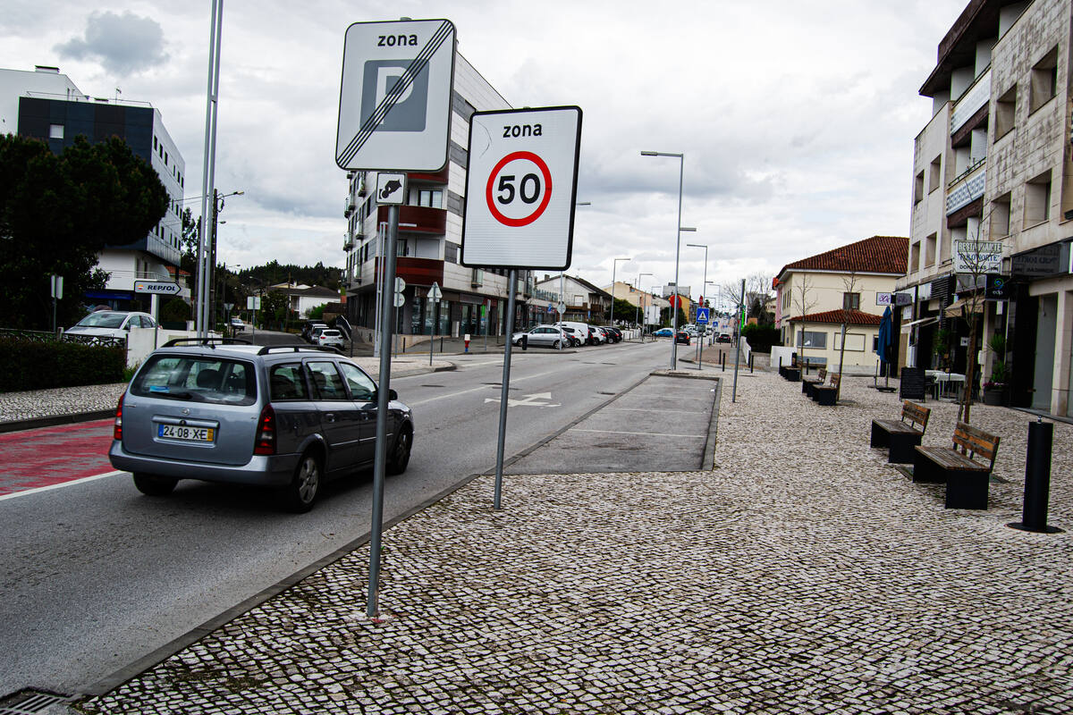 Limite de 50 km/h em zona urbana em Portugal