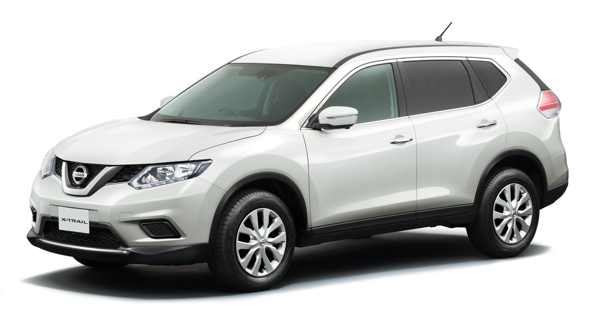 Nissan X-Trail de geração anterior mostra evolução do design SUV