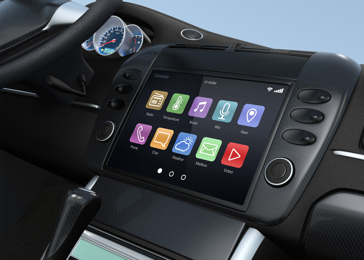 Ecrã multimédia com Android Auto e nova geração de funcionalidades digitais no automóvel