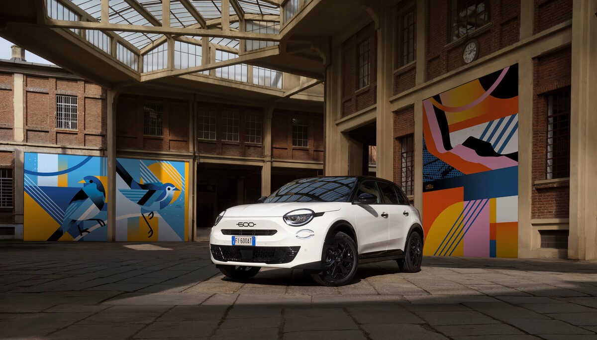 Fiat 600 Street combina visual citadino, motor a gasolina e estilo inspirado na mobilidade urbana moderna