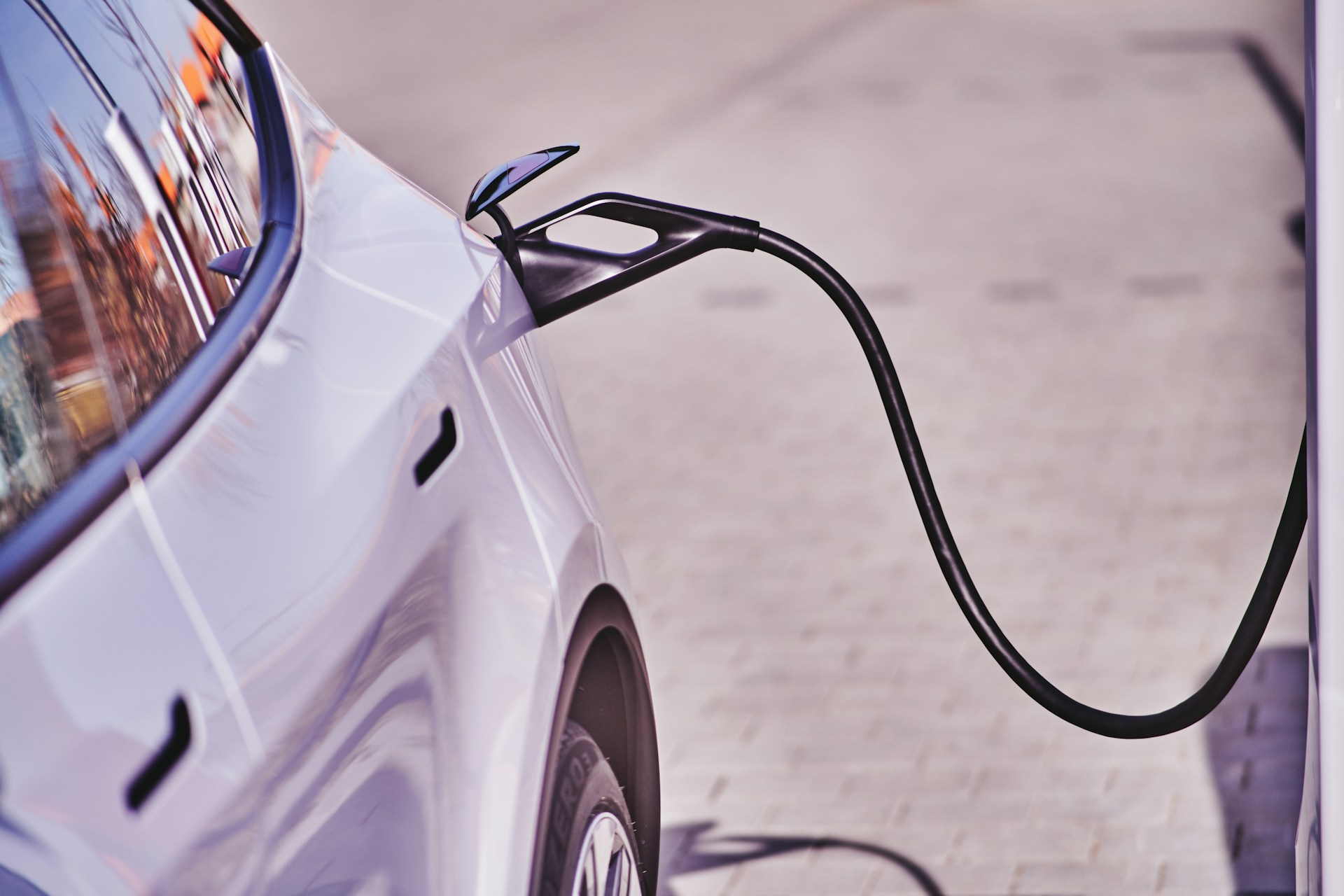 Há mais uma tranche de incentivos para quem compra elétrico – desta vez com retroativos a 2025